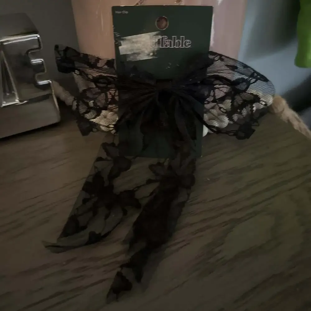Black Lace Hair‎ Bow